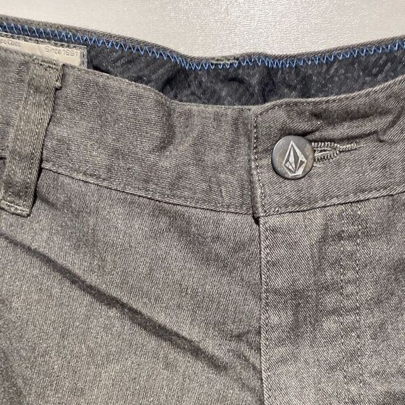Volcom Men's Gray Solid Vmonty Casual Flat Front Shorts Size 32 - Picture 4 of 11